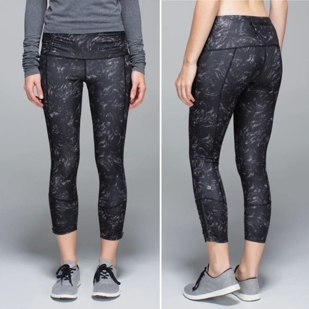 Lululemon Runday Crop Full-On Luxtreme Arsenal Ambient Grey Black Women’s Size 6